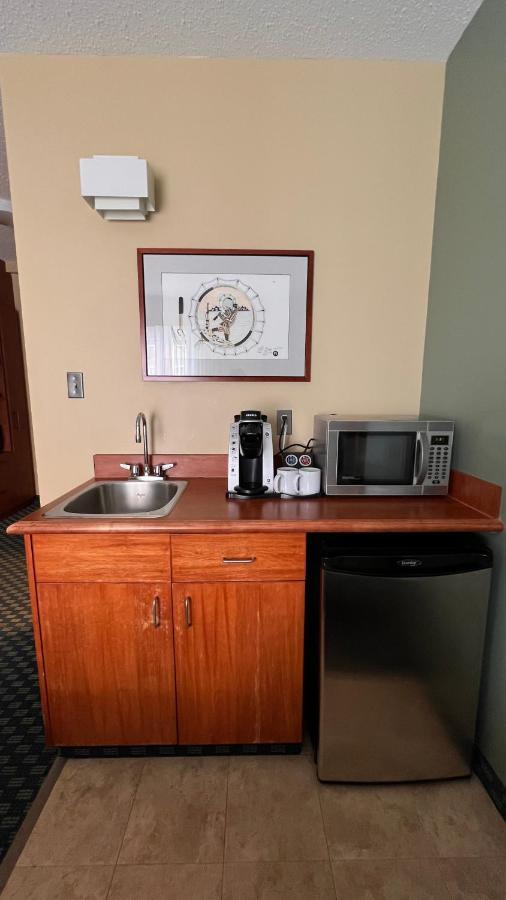 The Frobisher Inn Iqaluit Dış mekan fotoğraf