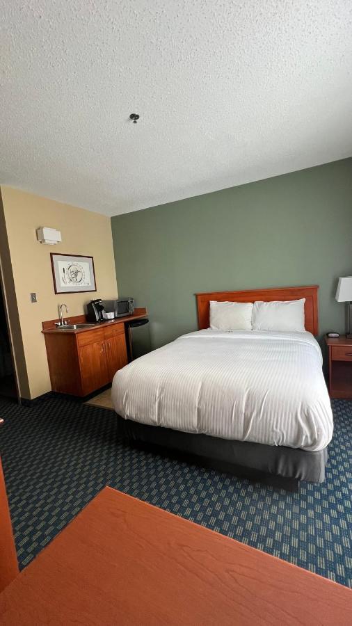 The Frobisher Inn Iqaluit Dış mekan fotoğraf